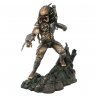 Статуетка Diamond Select Toys Predator Gallery: Unmasked Predator Figure (Хижак)