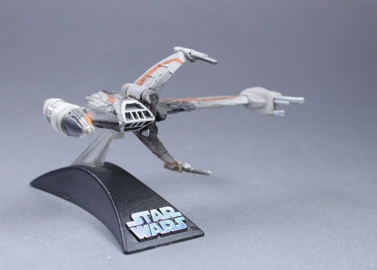 Фігурка HASBRO STAR WARS B-WING ORANGE DECO